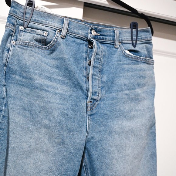 GRLFRND PIPER SUPER HIGH RISE SLIM Destroyed Jean in Size 31 | Size 31 - Picture 5 of 11